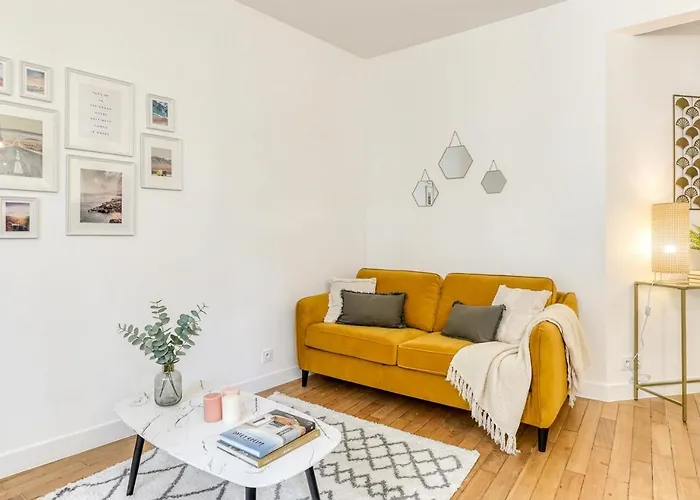 Apartment Furtive - Magenta *